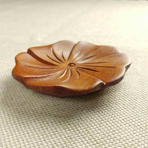 wooden saucer - Lotus