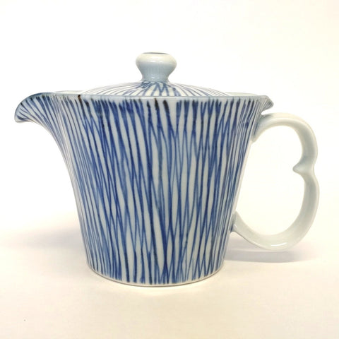 Japanese Imari (Arita) porcelain teapot - blue stripes